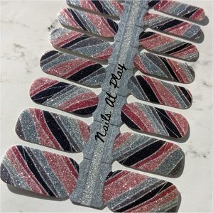 5 for $15 Nail Wraps- Lines of Love